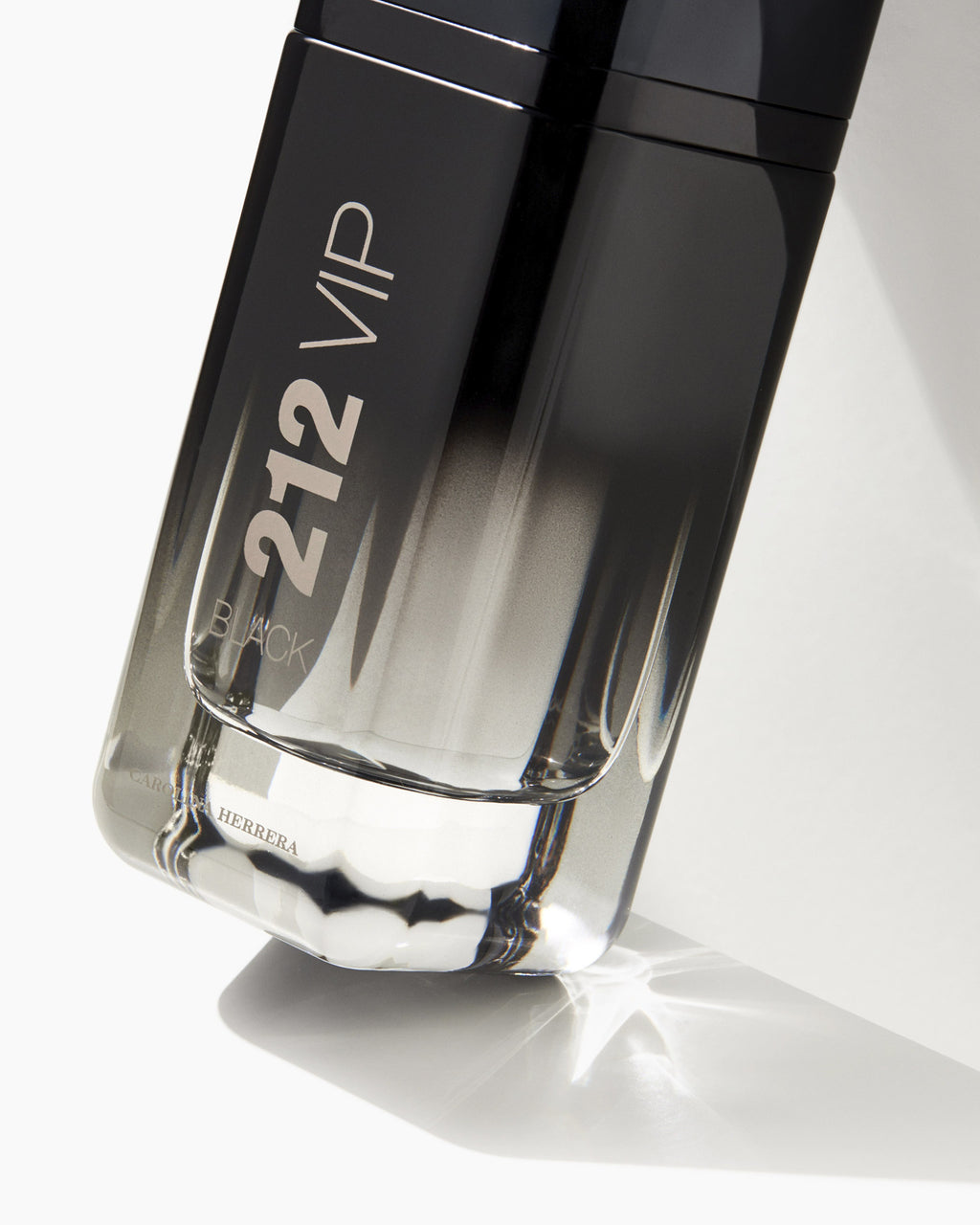 Carolina Herrera 212 VIP Black Eau de Parfum para Hombre